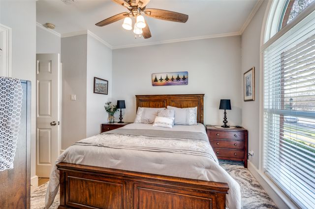 10654 Pagewood Drive, Dallas, TX 75230