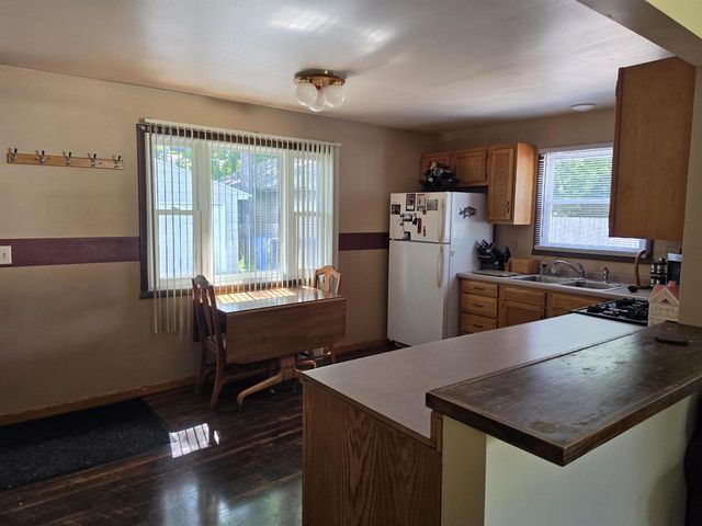 2404 GMEINER ROAD, Appleton, WI 54915