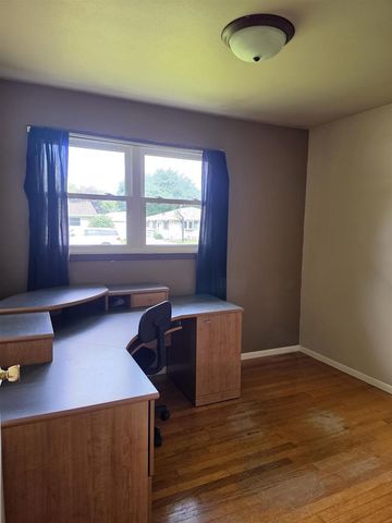 2404 GMEINER ROAD, Appleton, WI 54915
