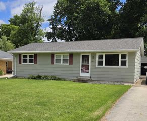 2404 GMEINER ROAD, Appleton, WI 54915