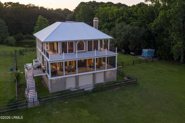 36 Avenue Of Oaks, St. Helena Island, SC 29920