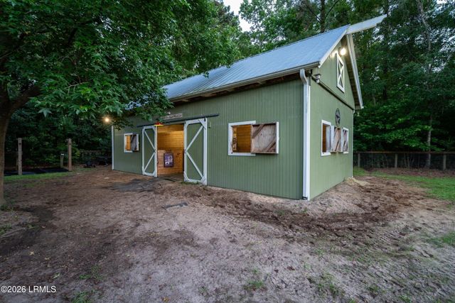 36 Avenue Of Oaks, St. Helena Island, SC 29920