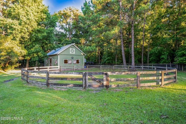 36 Avenue Of Oaks, St. Helena Island, SC 29920