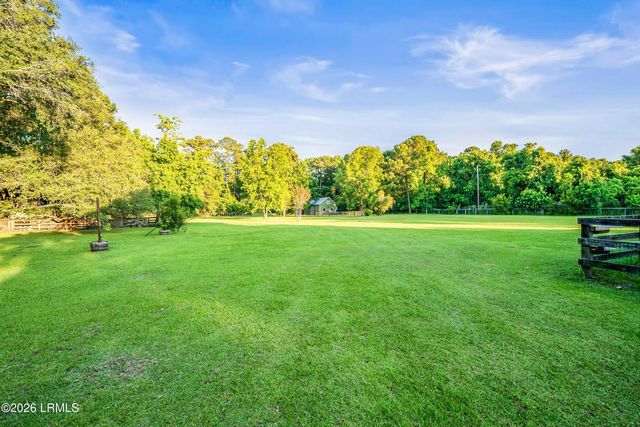 36 Avenue Of Oaks, St. Helena Island, SC 29920