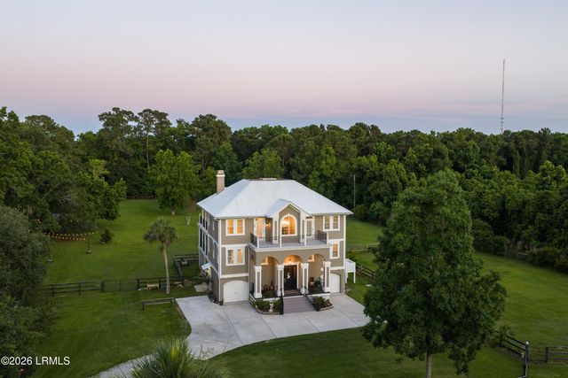 36 Avenue Of Oaks, St. Helena Island, SC 29920