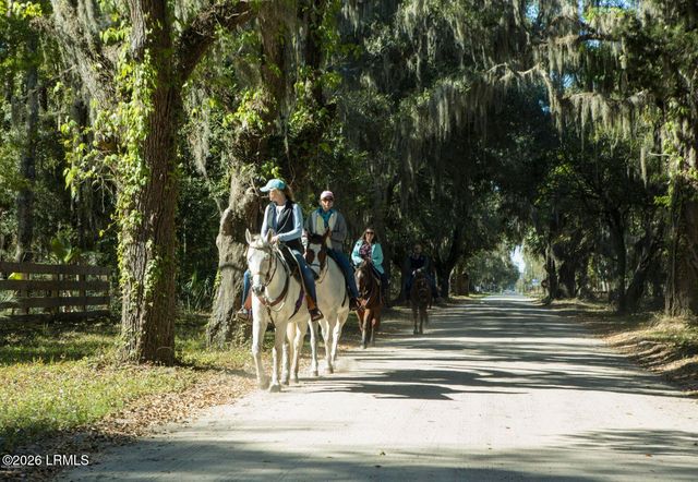 36 Avenue Of Oaks, St. Helena Island, SC 29920
