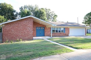 4900 McPhill Drive, Paragould, AR 72450