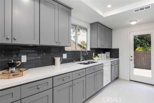 309 S Alta Vista, Monrovia, CA 91016