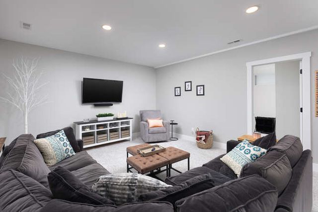 12 Cottage Green, Ottawa, IL 61350