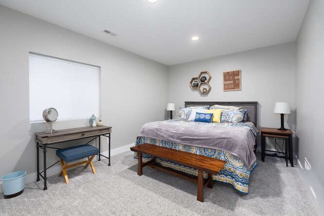 12 Cottage Green, Ottawa, IL 61350