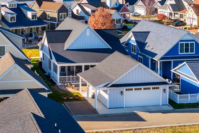 12 Cottage Green, Ottawa, IL 61350