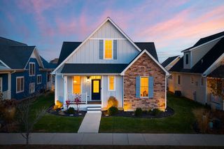 12 Cottage Green, Ottawa, IL 61350