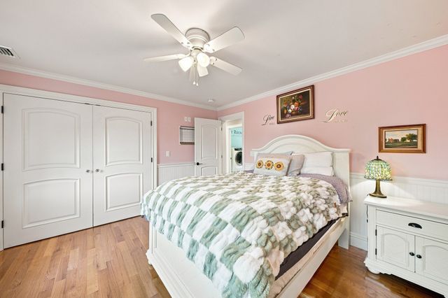 5 Dell Ave, Wakefield, MA 01880