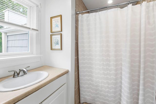 718 Montauk Highway, East Quogue, NY 11942
