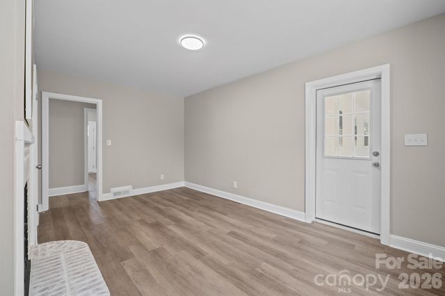 5000 Hoover Drive, Charlotte, NC 28269