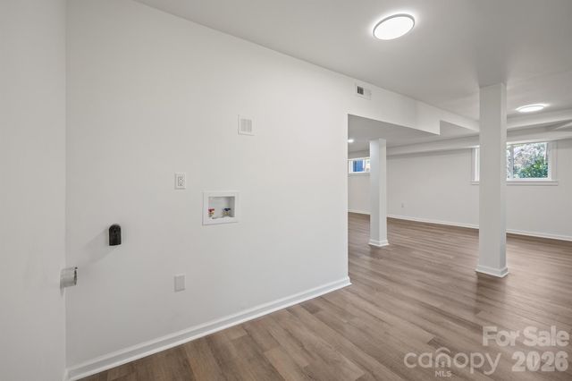 5000 Hoover Drive, Charlotte, NC 28269