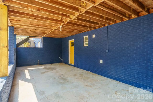 5000 Hoover Drive, Charlotte, NC 28269