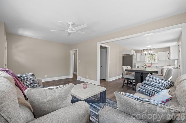 5000 Hoover Drive, Charlotte, NC 28269