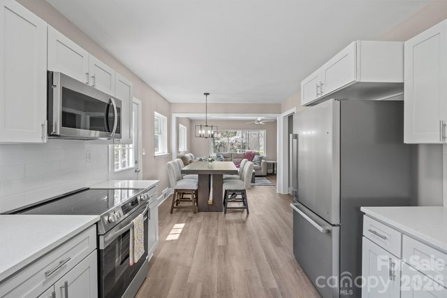 5000 Hoover Drive, Charlotte, NC 28269