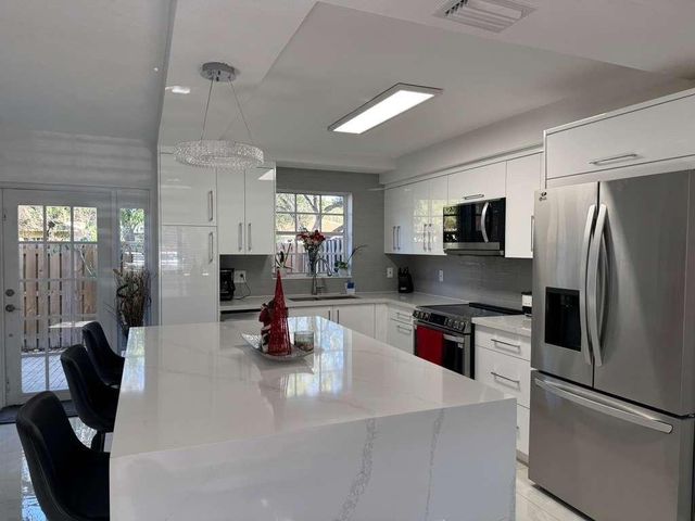 12181 SW 49th Court, Cooper City, FL 33330