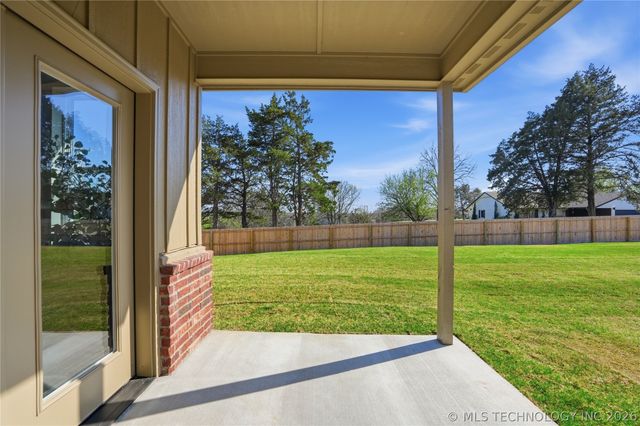 1532 E Grayson Avenue, Sapulpa, OK 74066