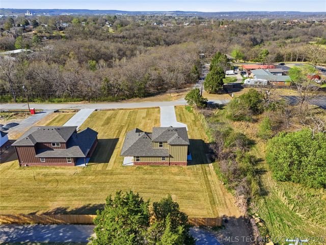 1532 E Grayson Avenue, Sapulpa, OK 74066