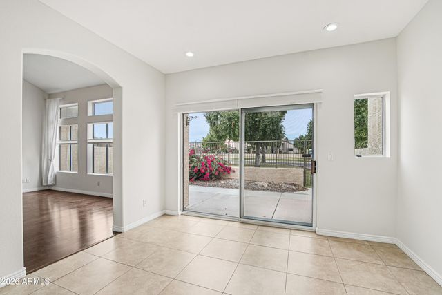 9056 W PORT ROYALE Lane, Peoria, AZ 85381