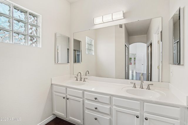 9056 W PORT ROYALE Lane, Peoria, AZ 85381