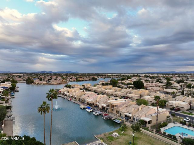 9056 W PORT ROYALE Lane, Peoria, AZ 85381