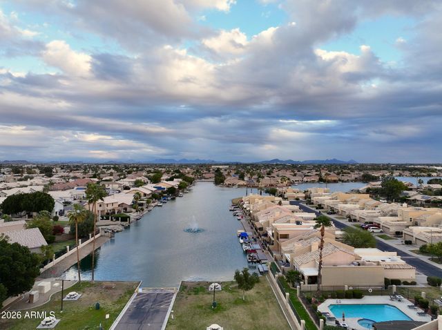 9056 W PORT ROYALE Lane, Peoria, AZ 85381