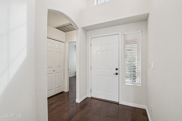 9056 W PORT ROYALE Lane, Peoria, AZ 85381