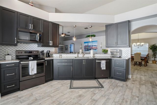 10426 LUCAYA DRIVE, Tampa, FL 33647