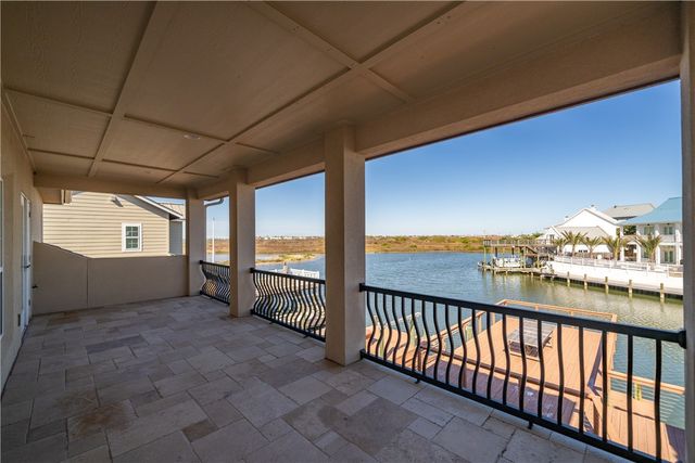 13810 Captains Row, Corpus Christi, TX 78418