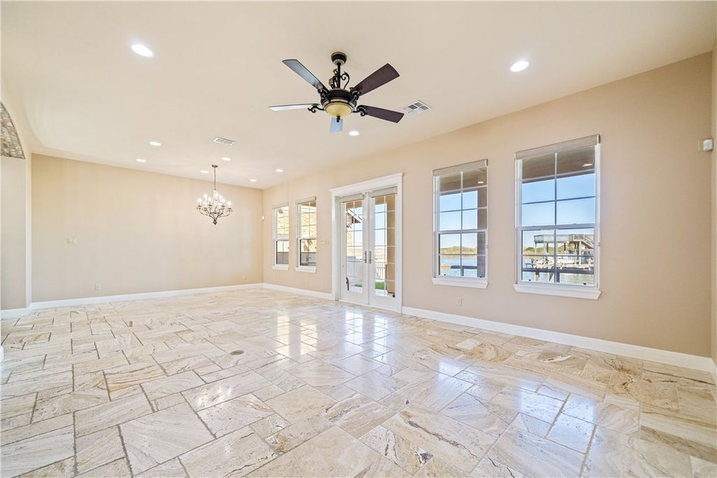 13810 Captains Row, Corpus Christi, TX 78418 — photo 5