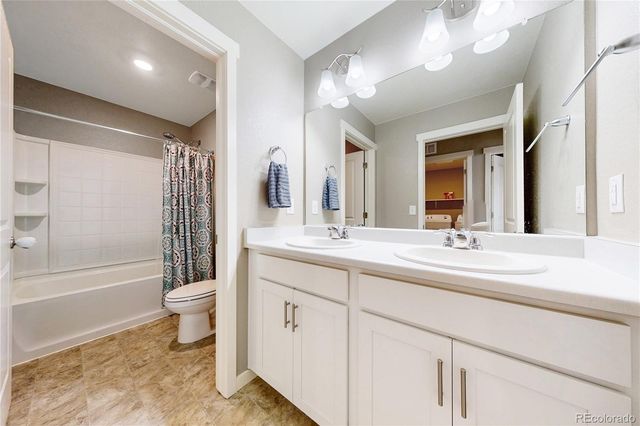 2122 Pineywoods Street, Mead, CO 80542