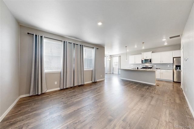 2122 Pineywoods Street, Mead, CO 80542
