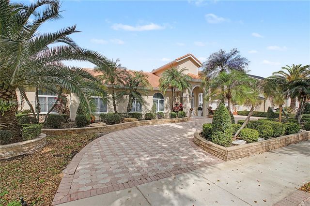 8305 NW 157th Ter, Miami Lakes, FL 33016