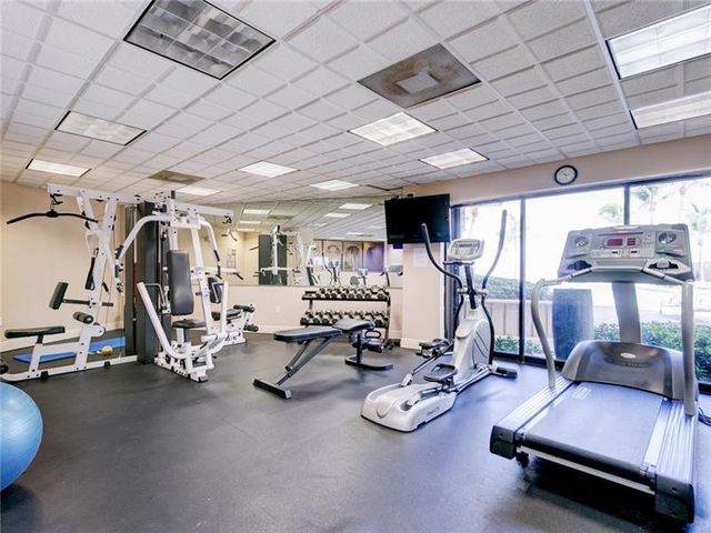 3800 GALT OCEAN Drive 1011, Fort Lauderdale, FL 33308