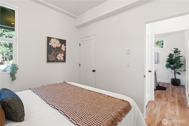 2905 Cedarwood Avenue, Bellingham, WA 98225