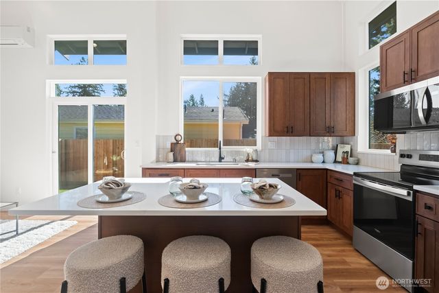 2905 Cedarwood Avenue, Bellingham, WA 98225