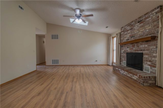 1803 S 21st Street, Rogers, AR 72758