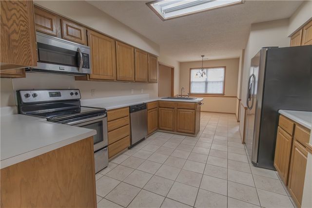 1803 S 21st Street, Rogers, AR 72758