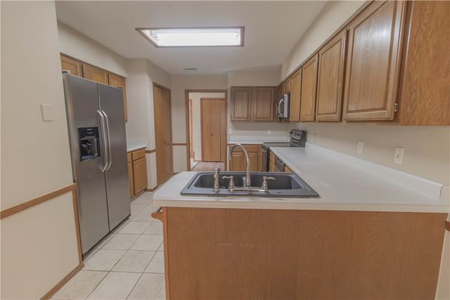 1803 S 21st Street, Rogers, AR 72758