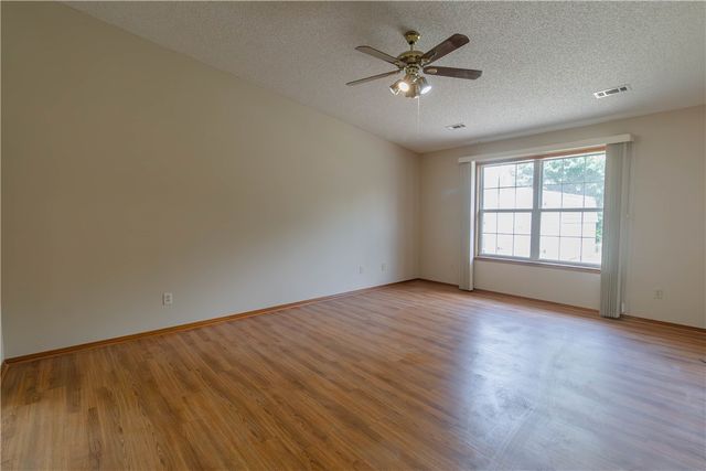 1803 S 21st Street, Rogers, AR 72758