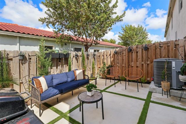 357 NE 1st Dr, Florida City, FL 33034