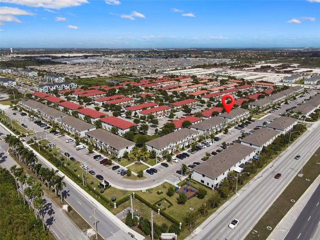 357 NE 1st Dr, Florida City, FL 33034