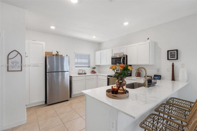 357 NE 1st Dr, Florida City, FL 33034