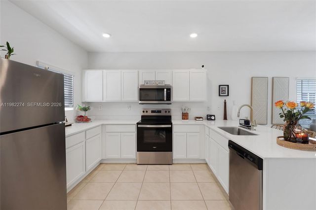 357 NE 1st Dr, Florida City, FL 33034