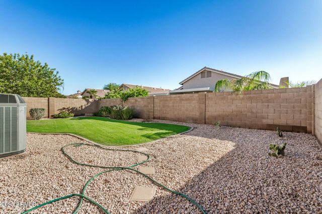 747 W DOUGLAS Avenue, Gilbert, AZ 85233