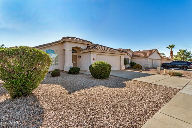 747 W DOUGLAS Avenue, Gilbert, AZ 85233